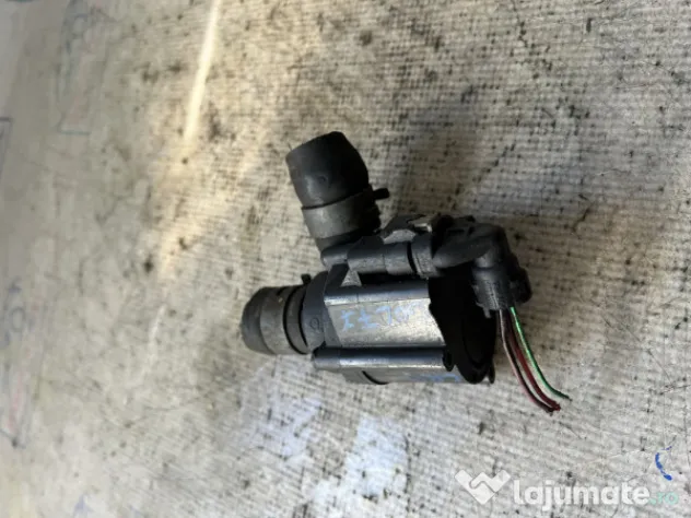 Pompa recirculare apa Volkswagen Golf 7 2.0 2015