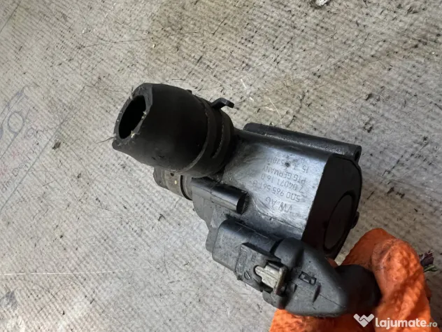 Pompa recirculare apa Volkswagen Golf 7 2.0 2015