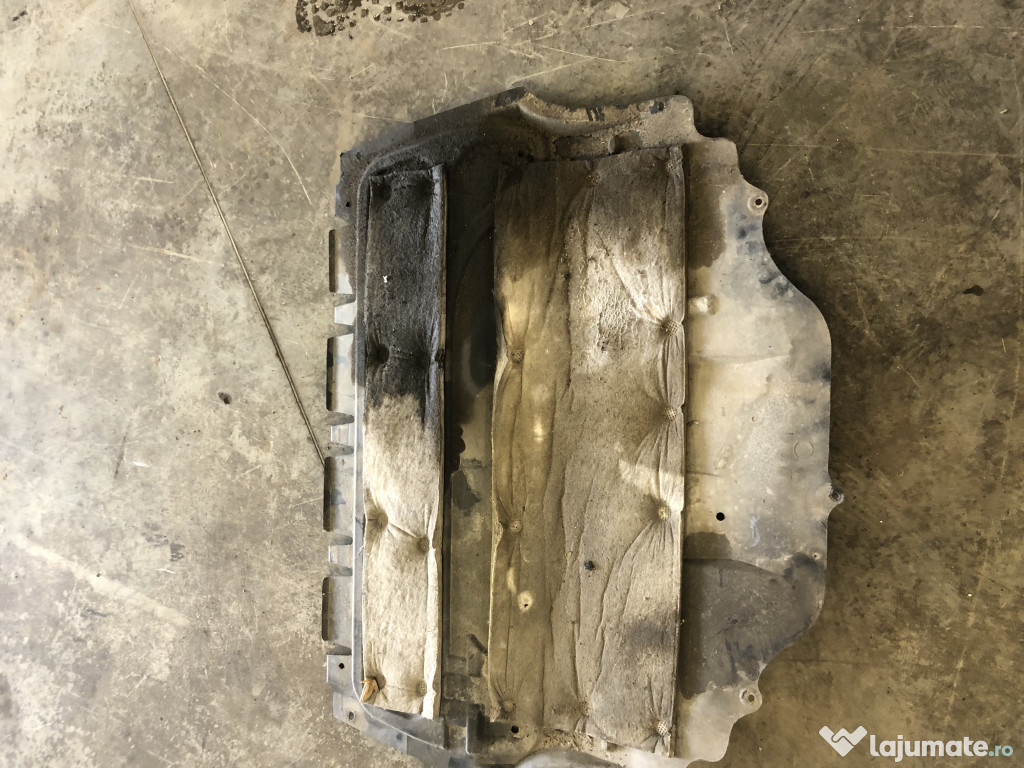 Scut motor plastic Skoda Fabia 2015