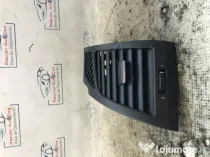 Grila ventilatie stanga BMW 118 2008