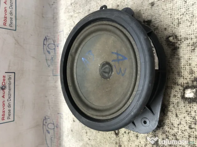 Boxa dreapta fata Audi A3 8P 2010
