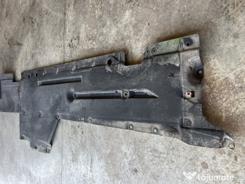Scut lateral dreapta BMW Seria 1 F20 2014