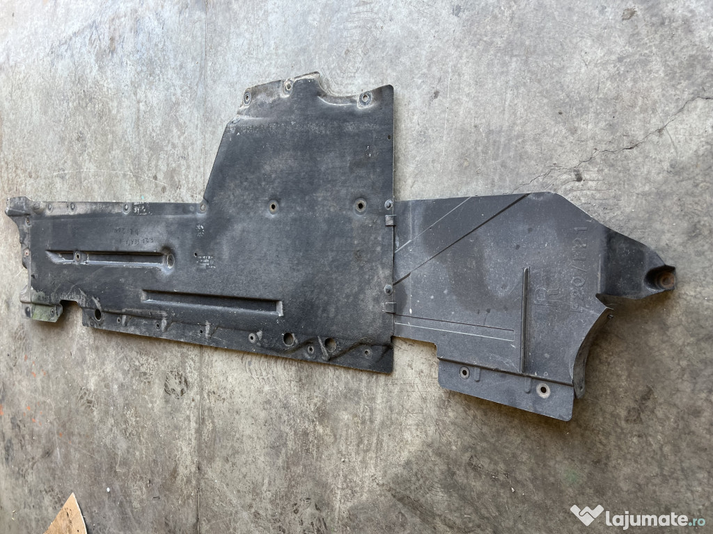 Scut lateral dreapta BMW Seria 1 F20 2014
