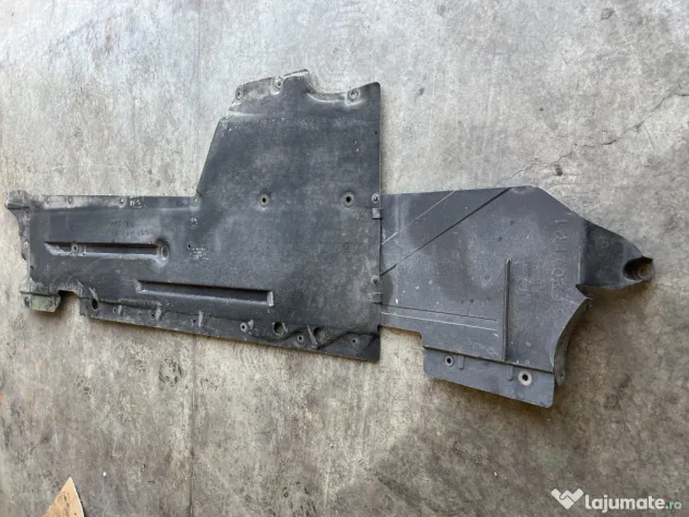 Scut lateral dreapta BMW Seria 1 F20 2014