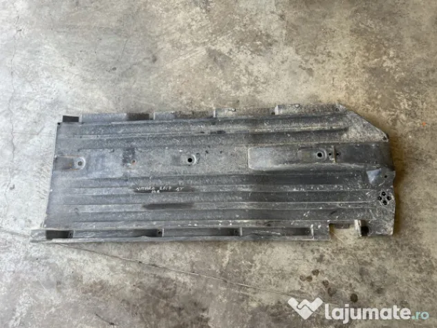 Scut lateral stanga Suzuki Vitara 2017