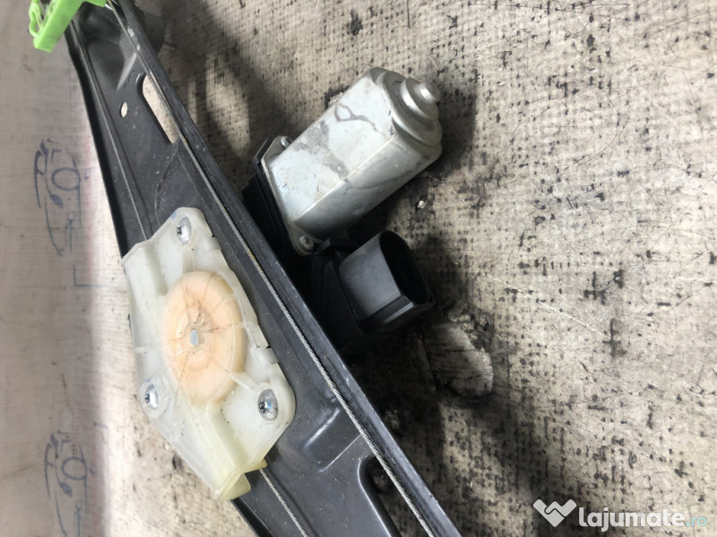 Macara geam stanga spate BMW X1 2010