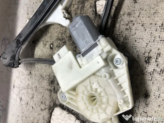 Macara geam stanga spate Volkswagen Golf 7 2015