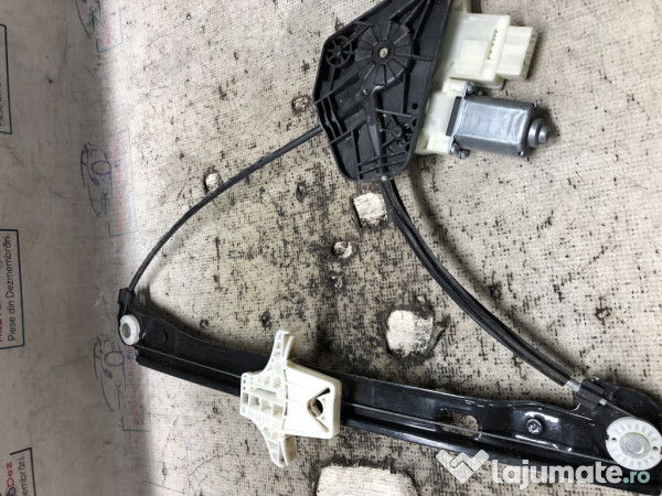 Macara geam stanga spate Skoda RAPID 2012