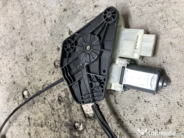 Macara geam stanga spate Skoda RAPID 2012