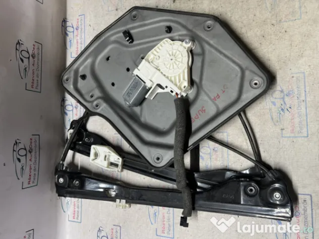 Macara geam stanga fata Skoda Superb 2 2012