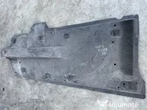 Scut lateral stanga Skoda RAPID 2.0 Motorina 2013