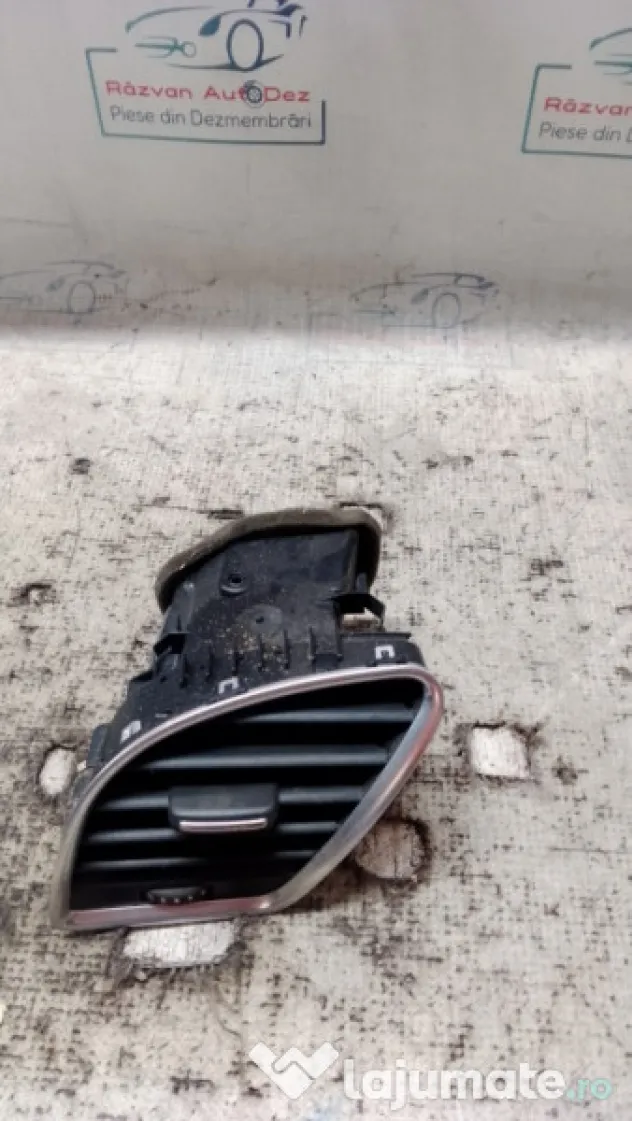 Grila ventilatie Audi A4 B8 2010