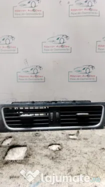 Grila ventilatie centrala Audi A5 2010