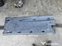 Scut lateral stanga Volkswagen Tiguan 2014