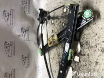 Macara geam stanga fata Audi Q3 2013