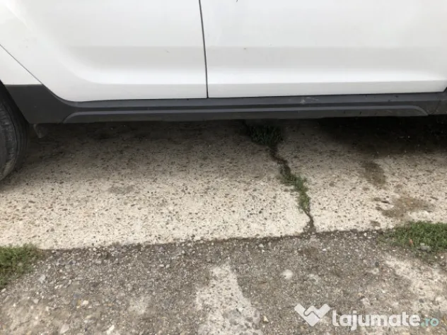 Prag dreapta plastic Dacia Duster 1.6 Benzina 2018