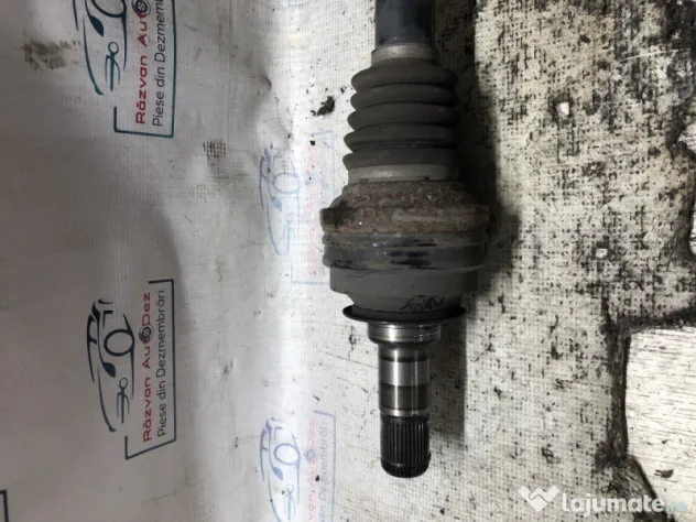 Planetara dreapta spate Volkswagen Touareg 3.0 Motorina 2013