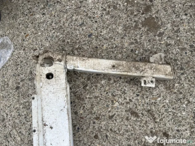 Jug motor Renault Laguna 2010