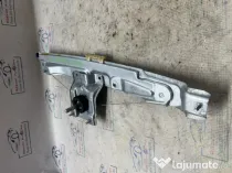 Macara geam dreapta spate Dacia Sandero 3 2022