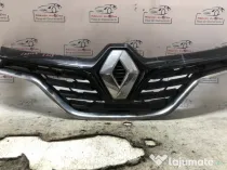 Grila bara fata Renault Captur 2018
