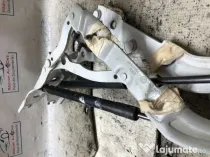 Balama capota fata BMW Seria 3 E92 2010