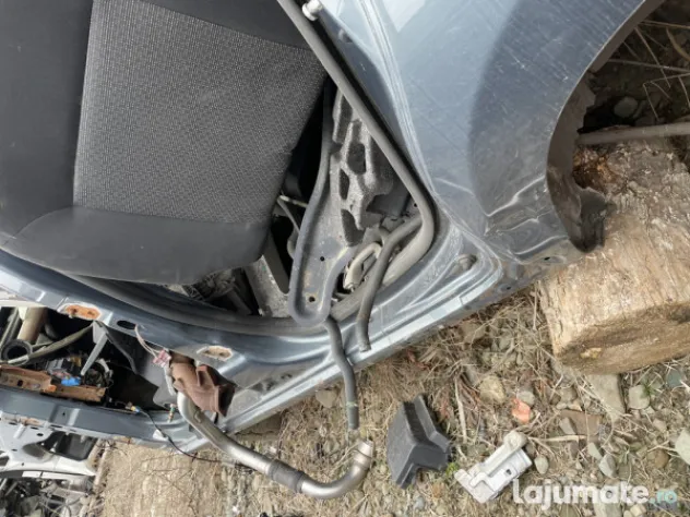 Prag stanga tabla Dacia Duster 2013