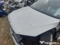 Capota motor Volkswagen Sportsvan 2015