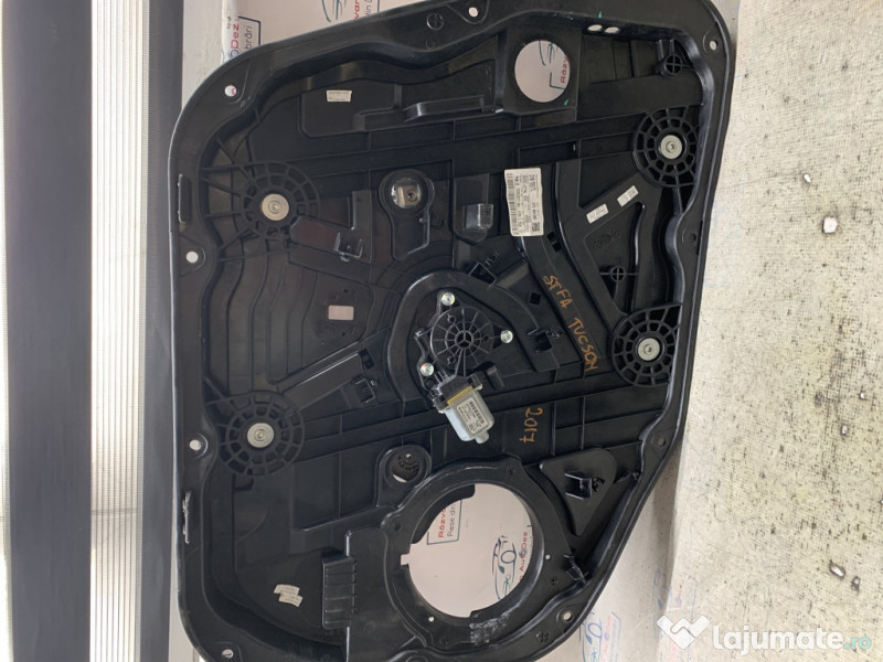 Macara geam stanga fata Hyundai Tucson 1.7 Motorina 2017