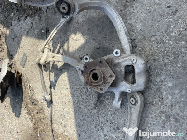 Fuzeta stanga fata Audi A4 B9 2.0 Motorina 2017