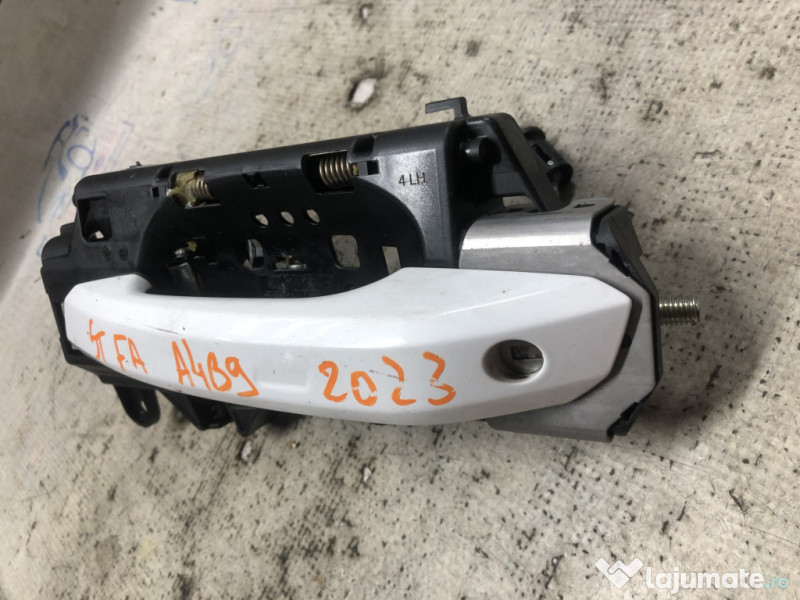 Maner exterior stanga fata Audi A4 B9 - Motorina 2023