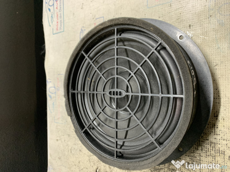 Boxa dreapta fata Audi Q3 - Motorina 2013