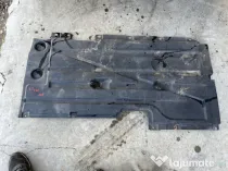 Scut lateral stanga BMW X3 F25 2.0 Motorina 2015