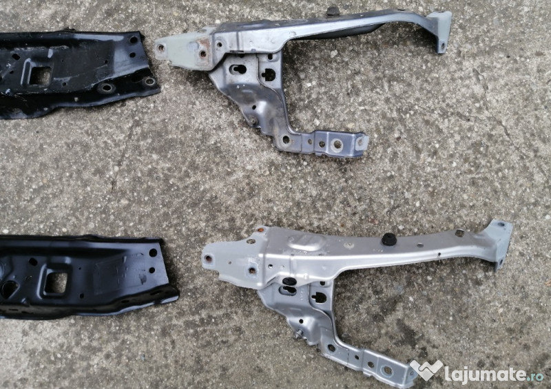 Traversa superioara + ochelari Opel Astra H