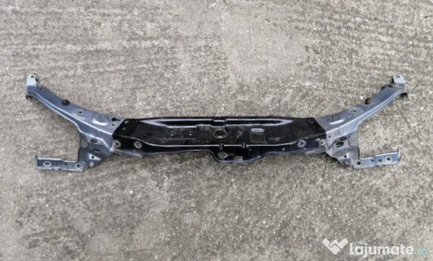 Traversa superioara + ochelari Opel Astra H