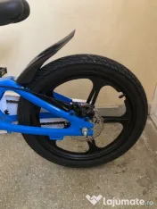 Bicicletă pentru copii 
