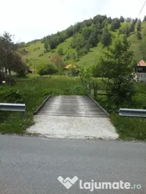 Casa si teren intravilan 6265 mp in zona Bran-Simon