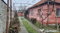 Casa cu 4 dormitoare de vanzare, 190 mp, 1306 mp teren, pe s