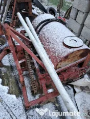 Freza agricola italiana are ambreiaj pe sulul cu cuțite. 