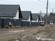 Casa Lilieci 3 dormitoare 2 băi, terasa + beci, canalizare 