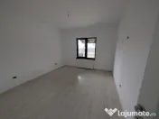 Casa Lilieci 3 dormitoare 2 băi, terasa + beci, canalizare 