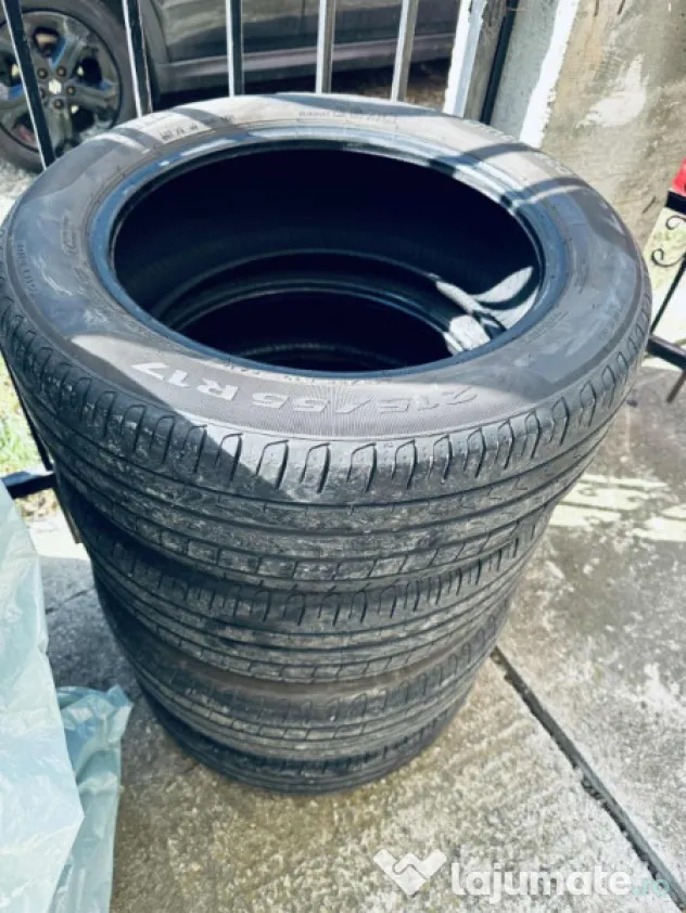 Cauciucuri Anvelope 215 55 17 Pirelli Dot 2021 Stare buna