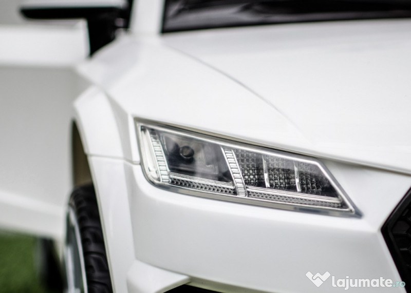 Masinuta electrica pentru copii, Audi TTRS 2x 35W 12V White