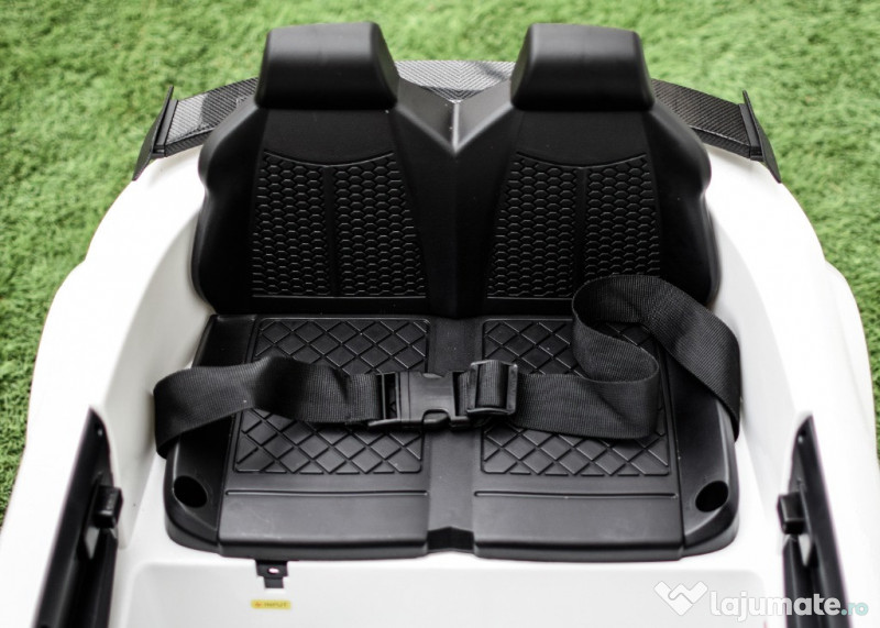 Masinuta electrica pentru copii, Audi TTRS 2x 35W 12V White