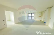 Apartament cu 3 camere de vânzare în zona catedralei