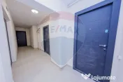Apartament cu 3 camere de vânzare în zona catedralei
