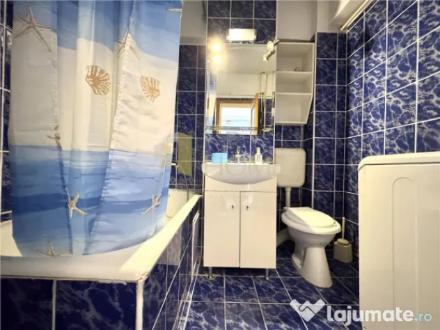 Apartament 2 camere, decomandat, boxa, parcare, ultracentral
