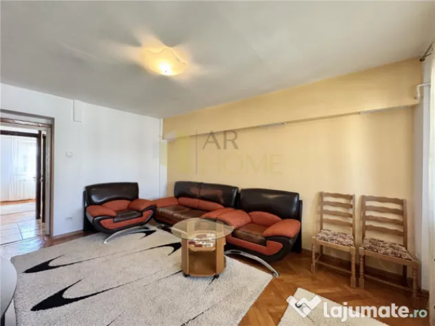 Apartament 2 camere, decomandat, boxa, parcare, ultracentral