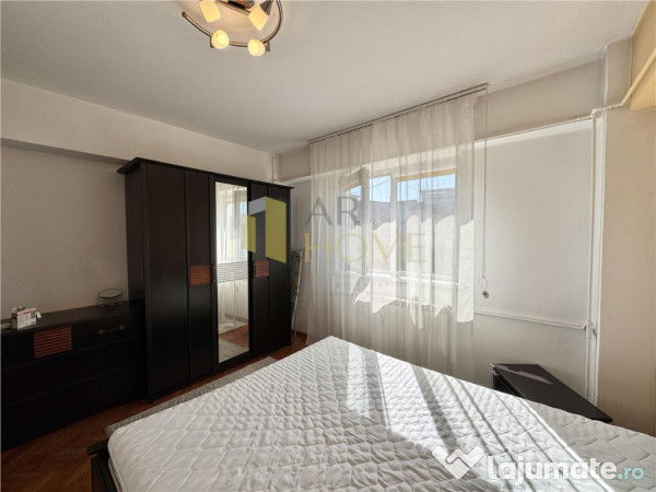 Apartament 2 camere, decomandat, boxa, parcare, ultracentral