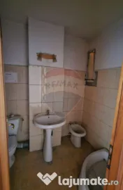 Spațiu comercial 