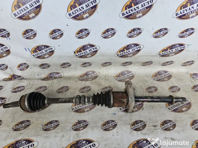 Planetara dreapta fata Nissan Qashqai 1.6 Motorina 2014